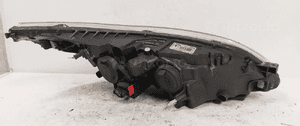 Przod przednia lampa lewa citroen C4 4