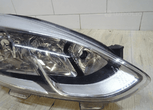 Lampa prawa przód ford fiesta MK8 H1BB-13W029-AD llu 2