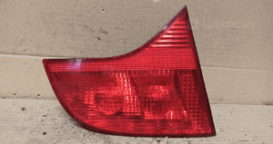 Lampa lewy tył w klapę audi A4 B7 nr 8E9945093 1