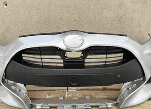 Zderzak przód przedni toyota yaris iv 4 2020-  grill kratka 53111-0DD40 4