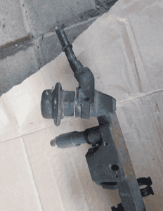 Mazda 323 323f bj 98-03  1.3 1.5 1.6 16V Wtryski Listwa wtryskowa 5