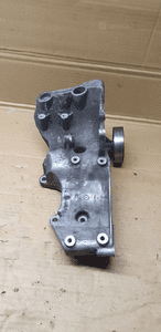 Podstawa łapa alternatora Audi A4 B6 1.6 06B903143L 2