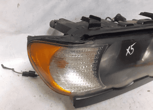 Przod przednia lampa prawa bmw X5 E53 2