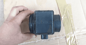 Mazda 626 GE 92-97 1.8 2.0 Przepływomierz B577 4