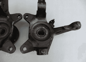 ZWROTNICA PIASTA LEWA PRAWA LANCIA KAPPA 2,4 TD 96-01R ABS 4