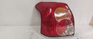 Tyl tylna lampa lewa toyota avensis T25 2