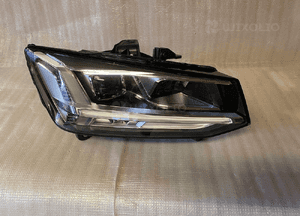 Audi 2Q 81A full led lampa prawa 16- 1