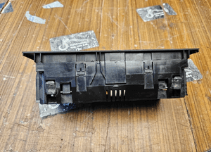 Klimatronik 8E0820043 Panel Sterowania Nawiewu Klimatyzacji Czarny Soul 1 DIN AUDI A4 B6 7