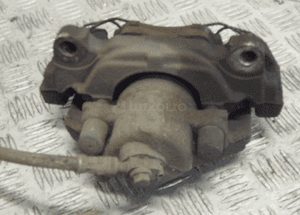 Audi A3 8P 2.0 zacisk hamulcowy przód przedni prawy 3