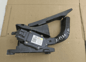 Pedał potencjometr gazu hyundai IX35 DH32727-2S000 1