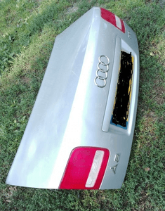 Audi A8 D3 klapa bagażnika LY7W 3
