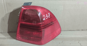 Lampa prawa tył tylna w błotnik bmw E91 1