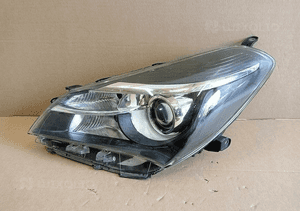 Lampa lewa lewy reflektor toyota yaris iii 3 lift 14-17 1