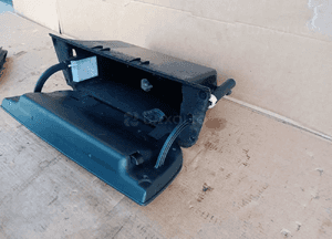 Schowek pasażera Mercedes ML W163 Europa A1636890191 5