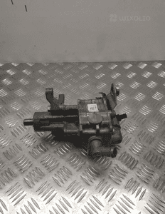 BMW F06 POMPA WSPOMAGANIA 6867159 2