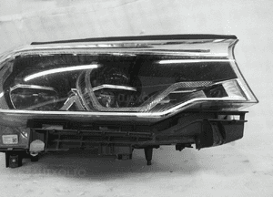 Bmw 5 G30 G31 adaptive idealna lampa przednia prawa przód 3