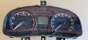 Skoda Roomster Fabia II 2 1.2  1.4  zegar licznik 5J0920801B 2