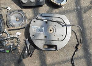 Mazda 6 02-07 Zestaw audio subofer Głośniki Bose 8