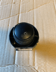 PRZEŁĄCZNIK WŁĄCZNIK ŚWIATEŁ SEAT LEON II 2 1P1 2005- 2