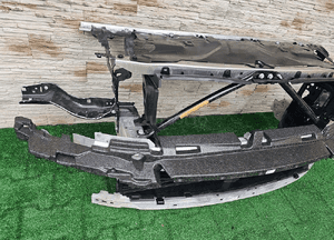 Pas przedni wzmocnie bmw 5 G30 G31 m pakiet 2
