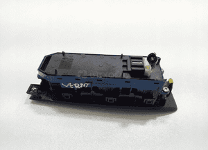 PANEL PRZEŁĄCZNIK SZYB LEWY PRZÓD PRZEDNI TOYOTA VERSO 84040-05020 2009-13 3