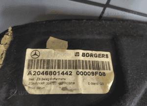 Mercedes c-klasa W204 dywanik wykładzina podłoga bagażnika oryginał bdb 10