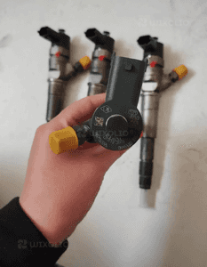 Komplet (4 sztuki) Wtryskiwaczy BOSCH do Opel Movano, Vivaro, Renault Matrer III, Trafic 0445110375 4