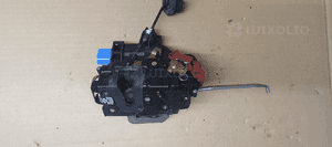 Zamek drzwi prawy przód przedni prawy Audi A8 D3 4E1837016 3