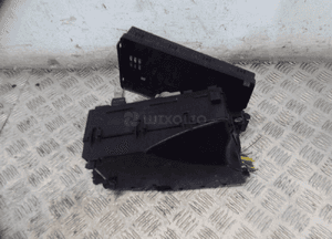 VOLVO V40 D3 2014R SKZYNKA BEZPIECZNIKÓW 1,6D 2