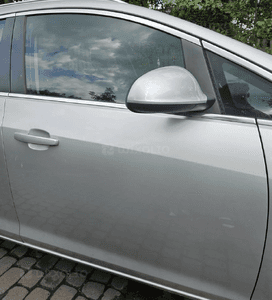 Opel Astra J IV drzwi przód przednie prawe    Z176 1