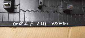 Tapicerka osłona klapy bagażnika górna VW Golf VIII 8 Kombi 5H9867707 6