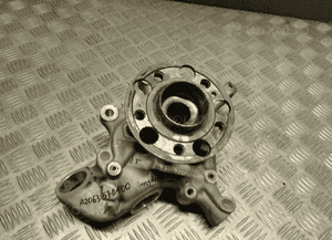 MERCEDES W206 ZWROTNICA LEWY TYŁ A2063570100 1