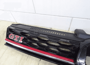 Atrapa grill volkswagen golf vii gti lift 5G0853653S 6