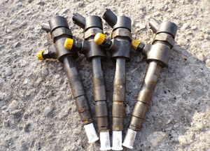 WTRYSKIWACZ ALFA ROMEO 147 156 166 FIAT STILO DOBLO 1.9 2.4 JTD 0445110119 1