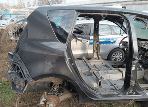 Ćwiartka błotnik poszycie prawy tył renault scenic iii 1