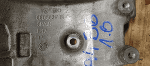 Podstawa łapa alternatora Audi A4 B6 1.6 06D903143C 6