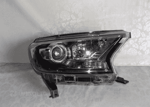 Lampa przednia przód prawa ford ranger v 5 lift 2015- 1