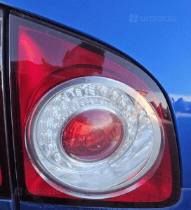 VW Golf 5 V  Plus lampa tył tylna lewa prawa w klapę 5M0945094J 5M0945093J 1