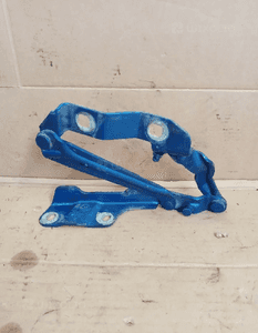 Zawias maski lewy LA5W VW New Beetle 1C0823301G 2