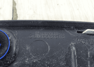Audi Q3 i nakładka na błotnik prawy tył 8U0853818 7