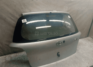Klapa bagażnika tył tylna toyota yaris 1 i 199 srebrna 2