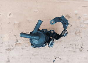 Dodatkowa pompka obiegu wody Peugeot 308 T7 1.6 THP V753914080 V756372180 2