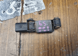 Czujnik 8E0959651 A Uderzenia Czujnik Uderzeniowy Sensor Audi A3 8P A4 B6 B7 A6 C5 14
