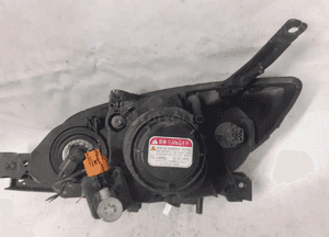 Przod przednia lampa prawa mazda 3BK xenon 6