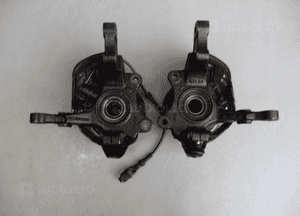 ZWROTNICA PIASTA LEWY PRZÓD OPEL MERIVA A ABS PIASTA 5 ŚRUB 1,7 DTI 3