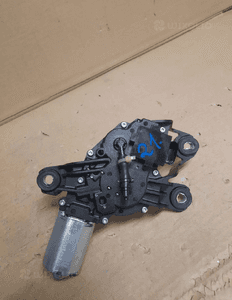 SILNICZEK WYCIERACZKI TYŁ GOLF V HB 0390201800 1