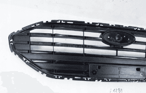 Ford fiesta MK8 viii lift 2021- atrapa grill chłodnicy zderzaka NX7B-8200-A 2