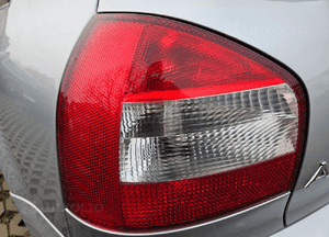 Audi A3 lift 8L lampa tył tylna prawa lewa 1