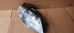 Lampa prawy przód przednia prawa BIXENON skrętny VW Passat B6 3C0941752K 2