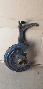 Zwrotnica piasta lewy przód przednia lewa Skoda Superb I 1.9 TDI 1